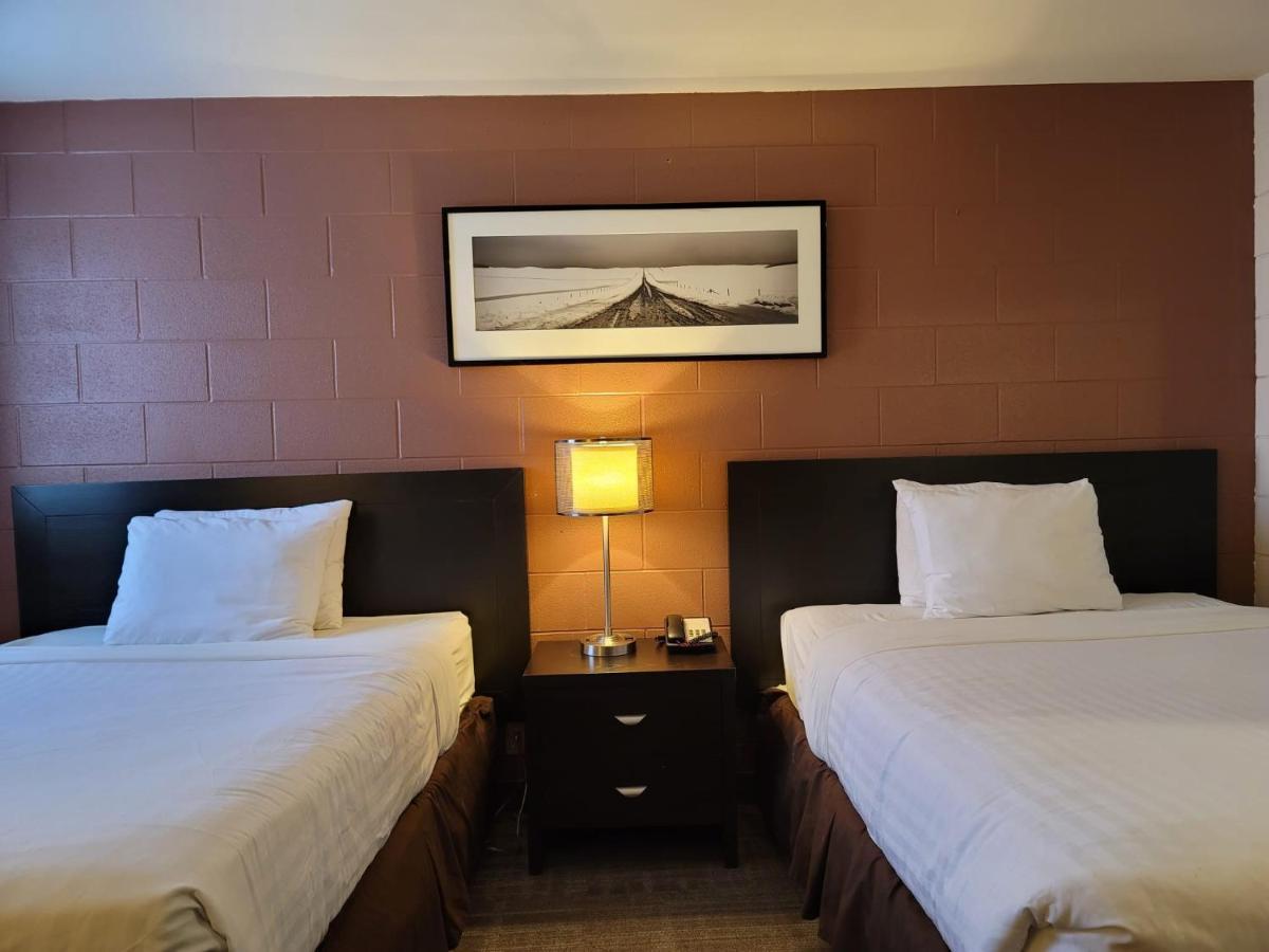 Roadking Inns Motel YYC Kültér fotó
