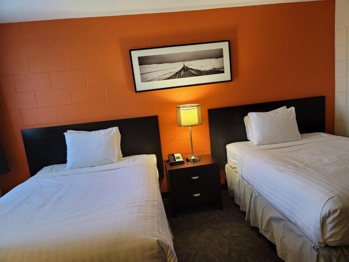 Roadking Inns Motel YYC Kültér fotó